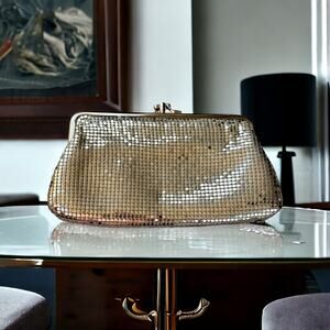 Vintage Lyrella Metal Silver Mesh Evening Clutch Handbag Purse Formal Glam Shiny